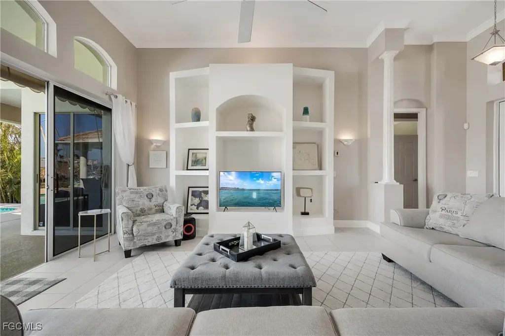 5323 SW 28th Place Cape Coral FL 33914