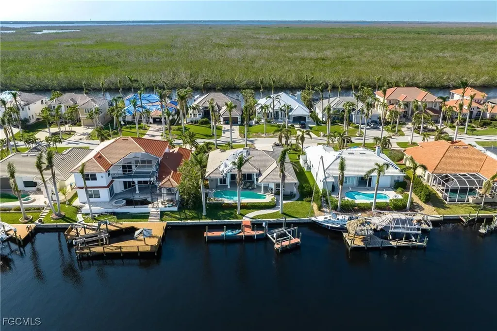 5323 SW 28th Place Cape Coral FL 33914