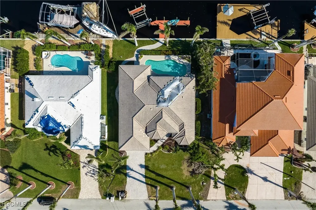 5323 SW 28th Place Cape Coral FL 33914