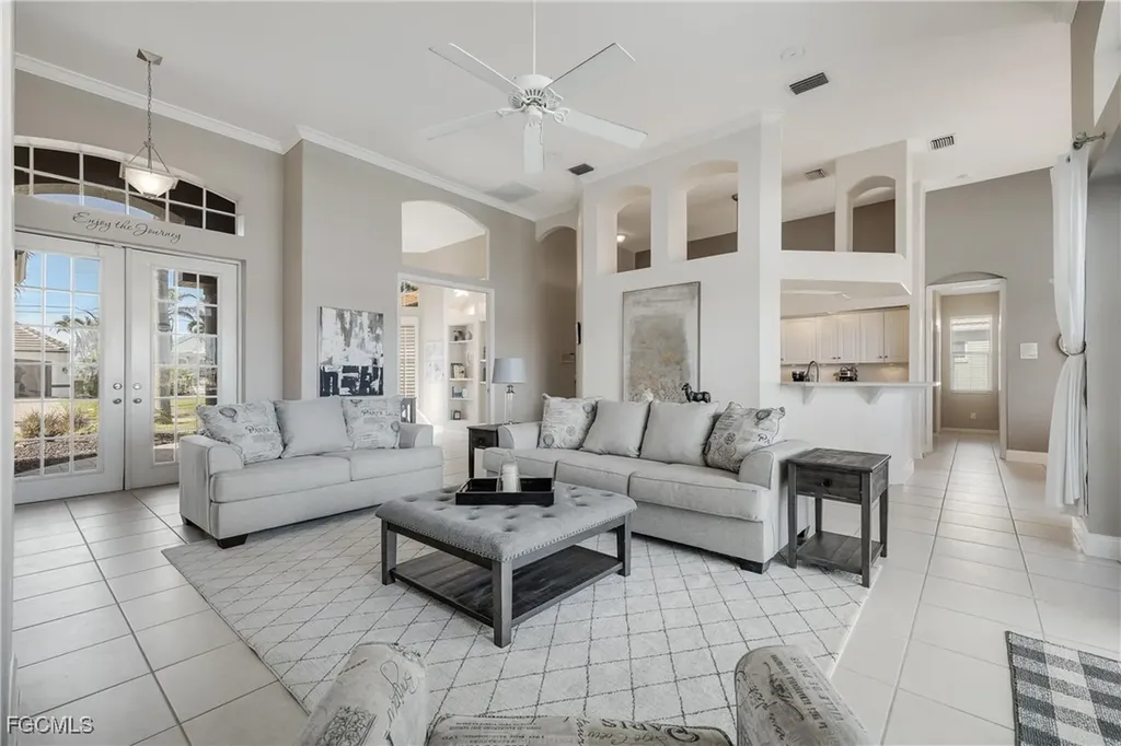 5323 SW 28th Place Cape Coral FL 33914