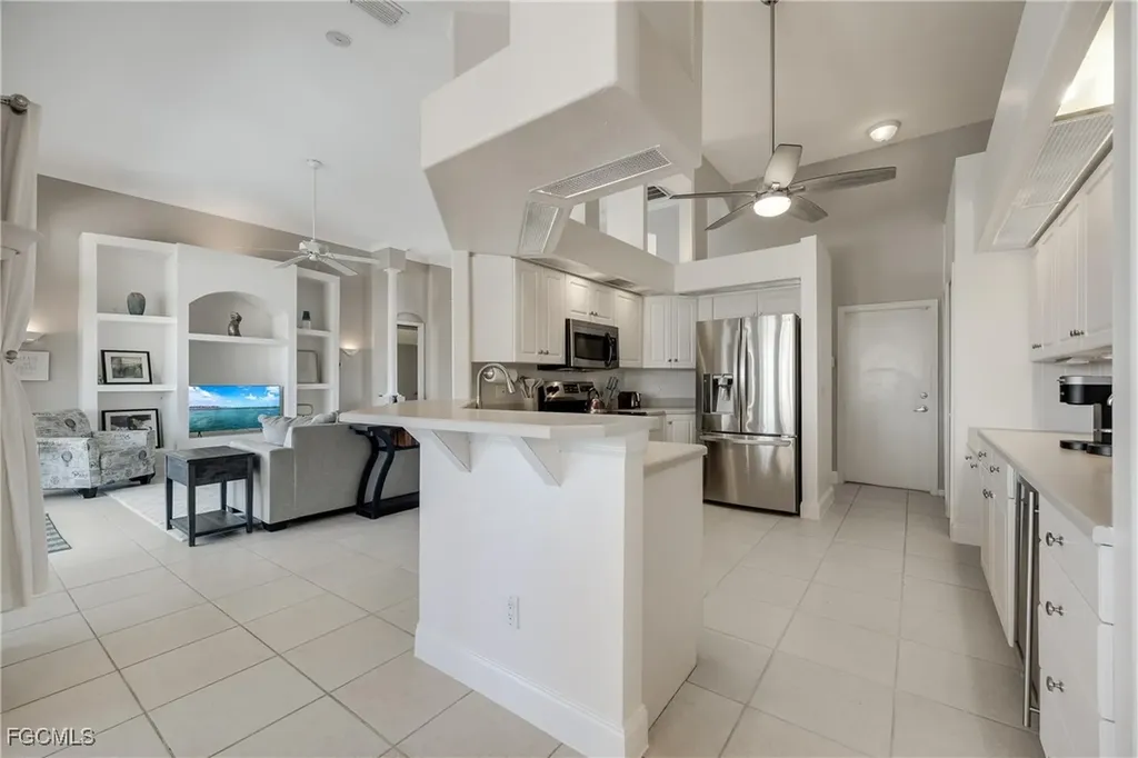 5323 SW 28th Place Cape Coral FL 33914