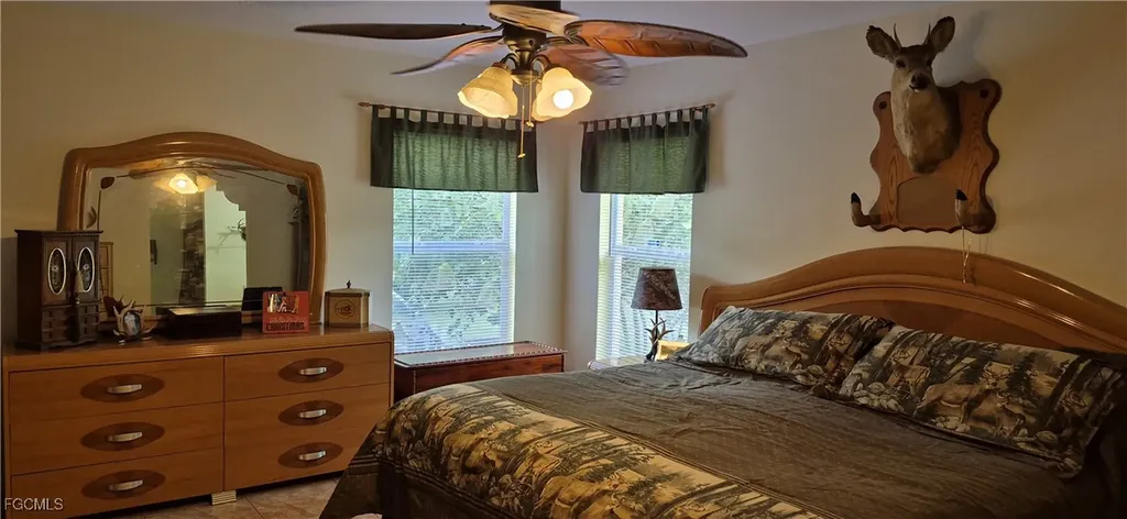 2011 Leroy Avenue Alva FL 33920