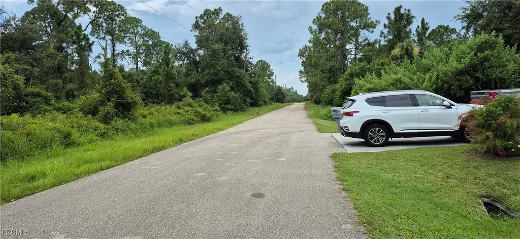 2011 Leroy Avenue Alva FL 33920