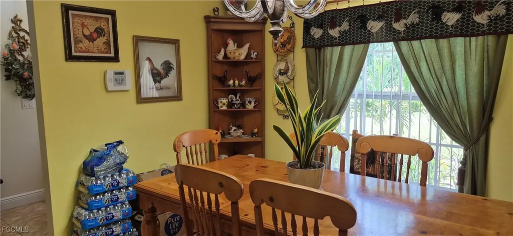 2011 Leroy Avenue Alva FL 33920