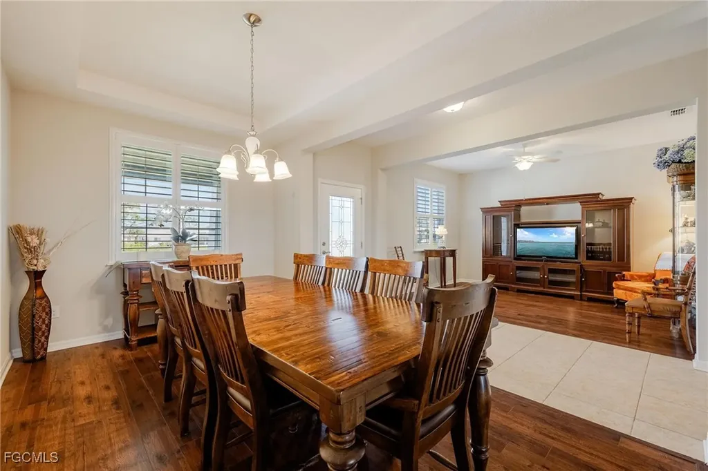 2828 SW 1st Terrace Cape Coral FL 33991