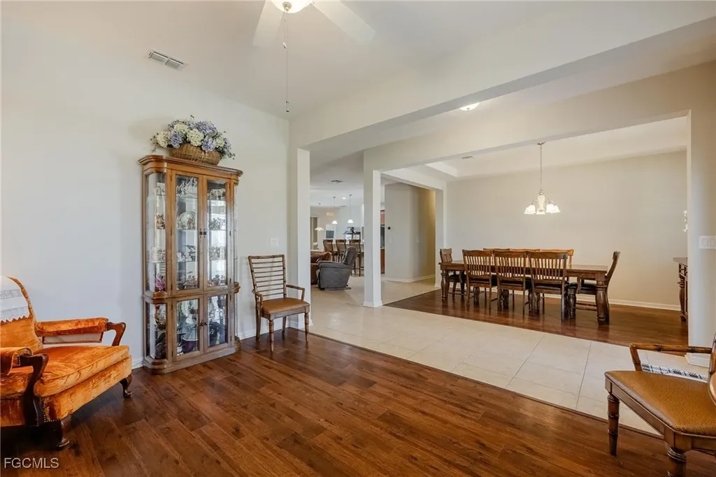 2828 SW 1st Terrace Cape Coral FL 33991