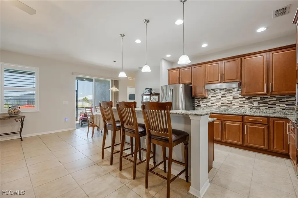 2828 SW 1st Terrace Cape Coral FL 33991