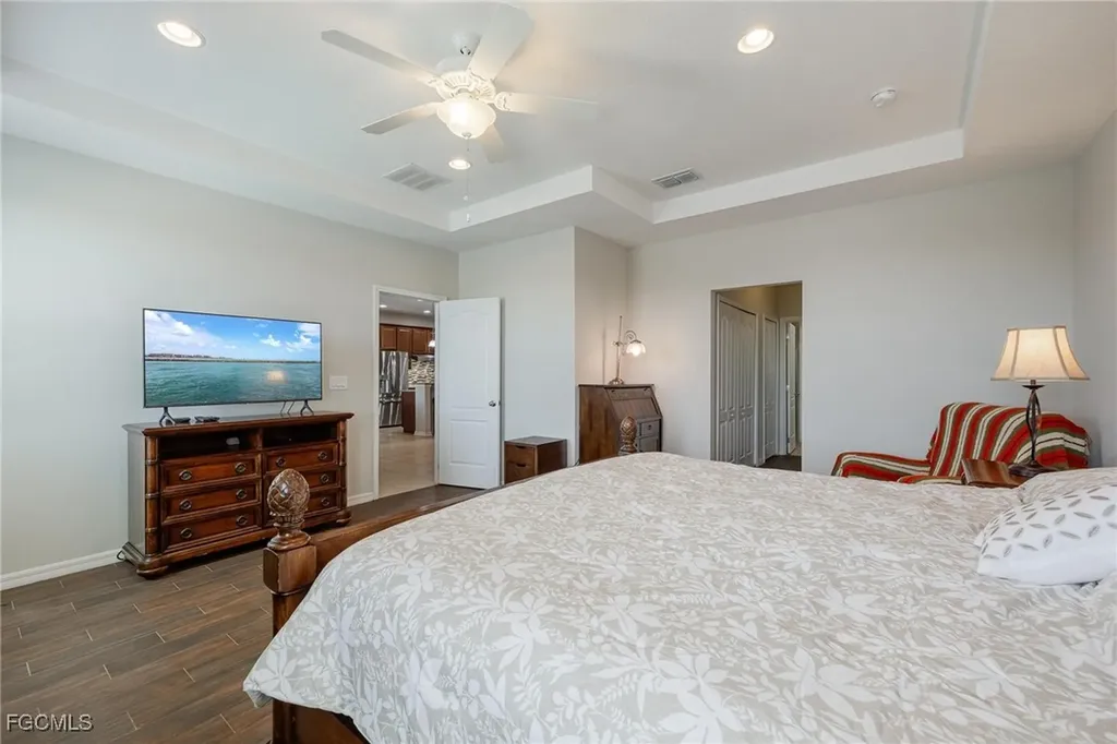 2828 SW 1st Terrace Cape Coral FL 33991