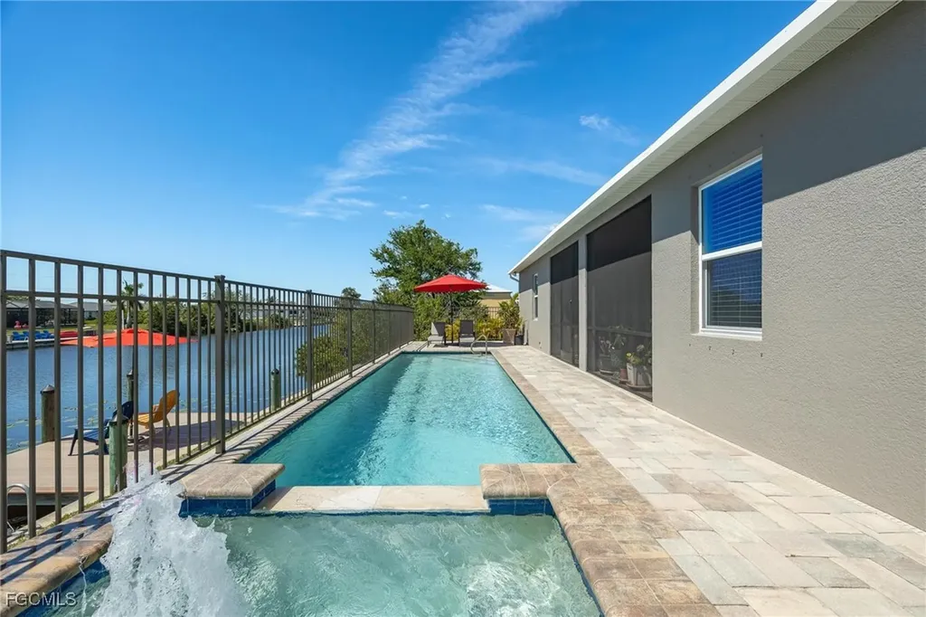 2828 SW 1st Terrace Cape Coral FL 33991