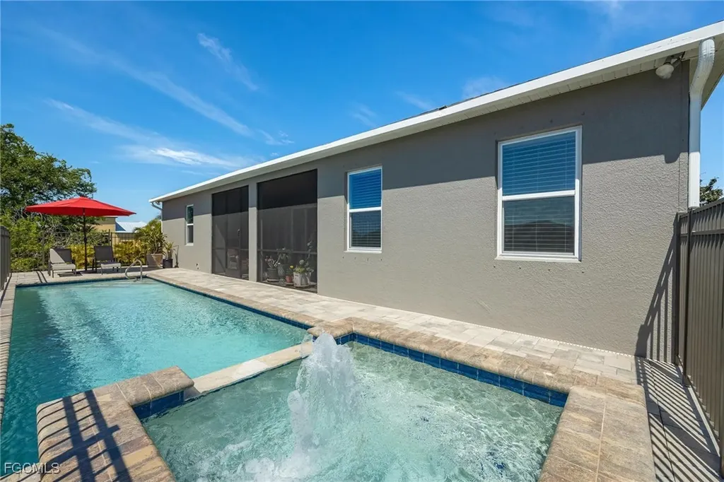 2828 SW 1st Terrace Cape Coral FL 33991