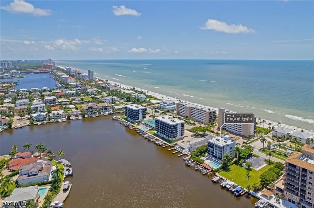 10562 Gulf Shore Drive Naples FL 34108