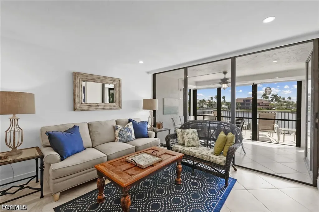 10562 Gulf Shore Drive Naples FL 34108