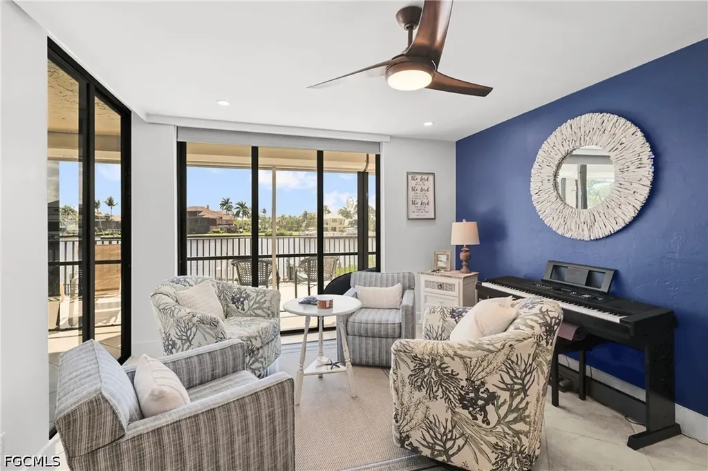 10562 Gulf Shore Drive Naples FL 34108