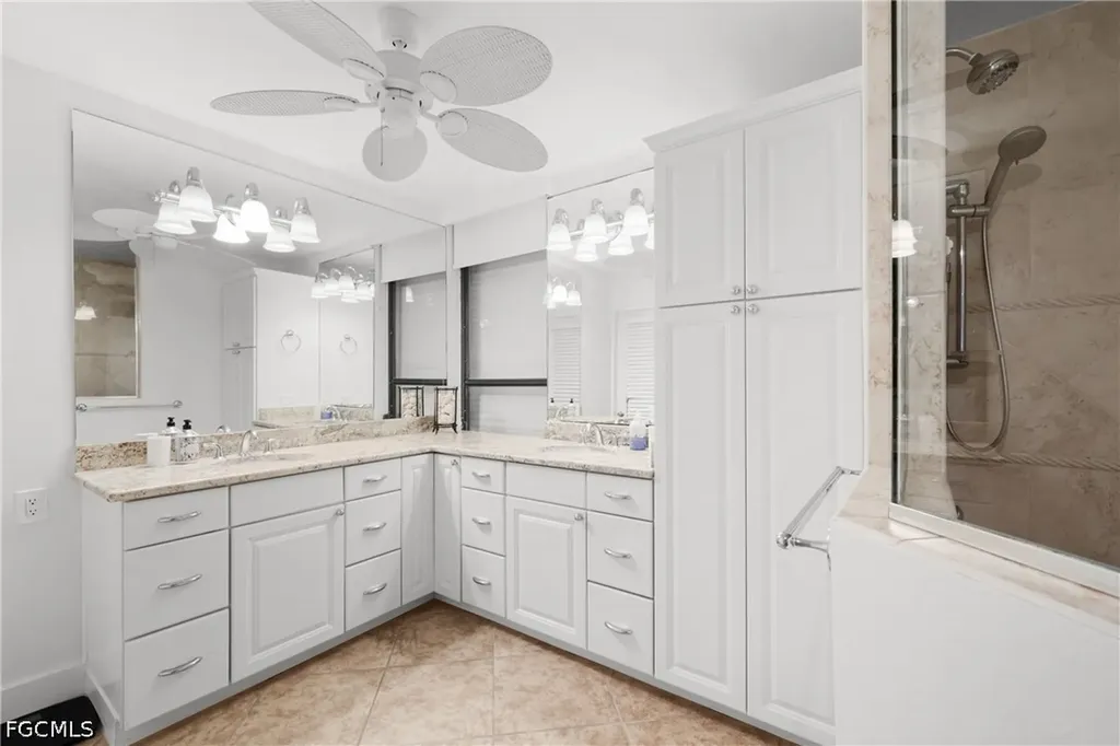 10562 Gulf Shore Drive Naples FL 34108