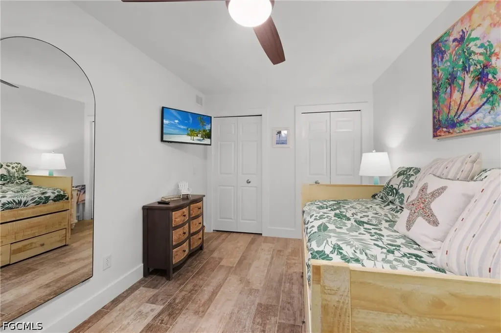 10562 Gulf Shore Drive Naples FL 34108