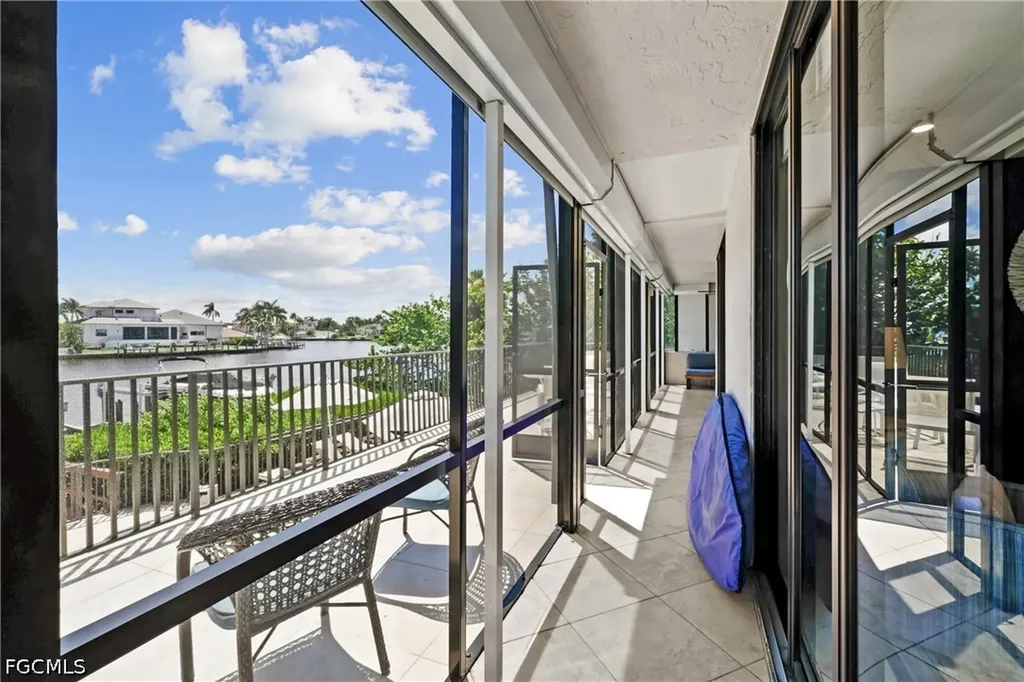 10562 Gulf Shore Drive Naples FL 34108