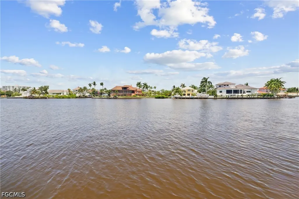 10562 Gulf Shore Drive Naples FL 34108