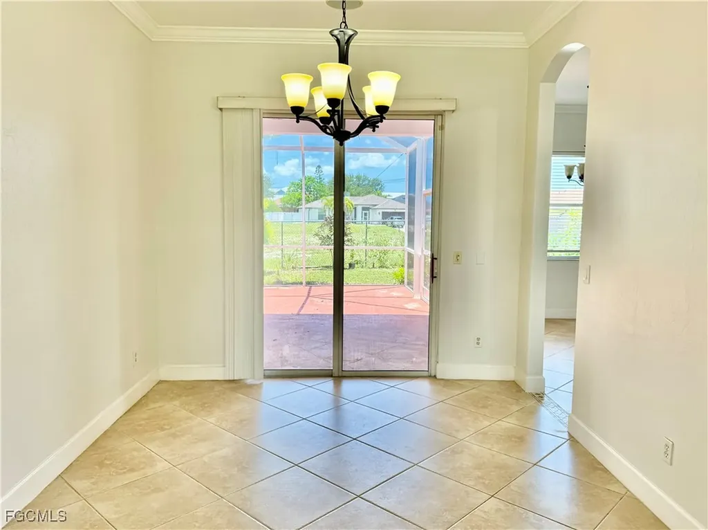 1512 SE 2nd Place Cape Coral FL 33990