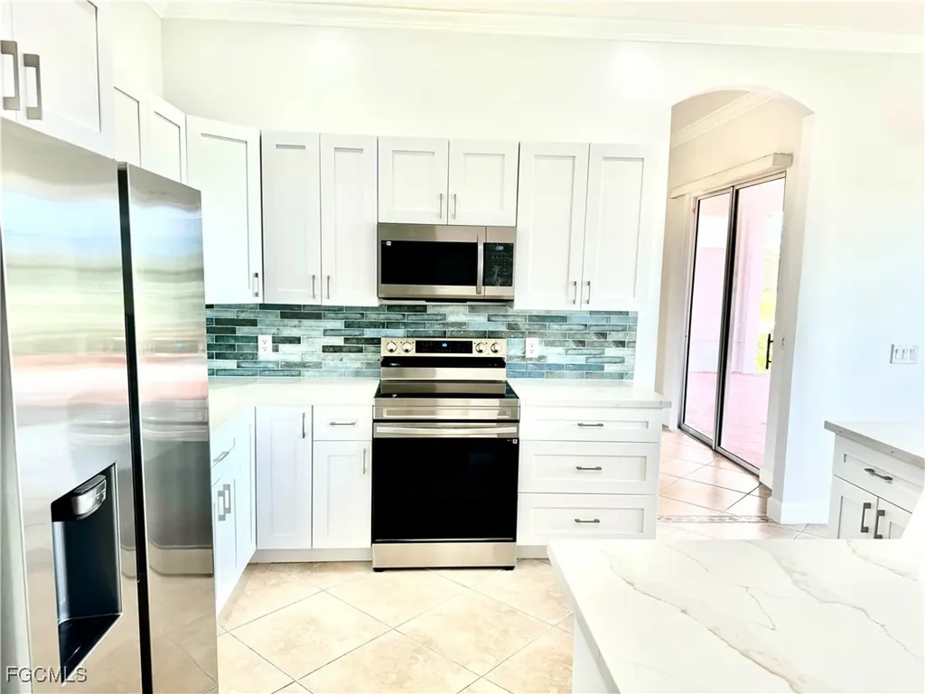 1512 SE 2nd Place Cape Coral FL 33990