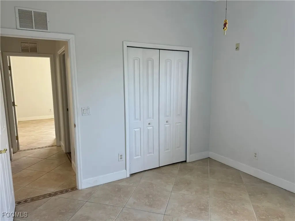 1512 SE 2nd Place Cape Coral FL 33990