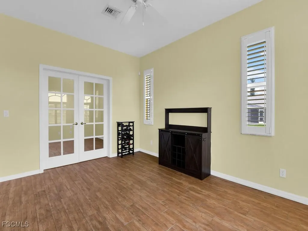 1507 NW 27th Place Cape Coral FL 33993