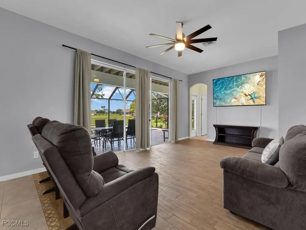 1507 NW 27th Place Cape Coral FL 33993