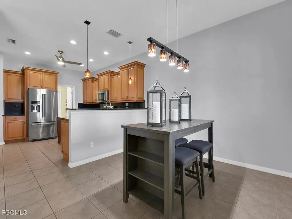 1507 NW 27th Place Cape Coral FL 33993