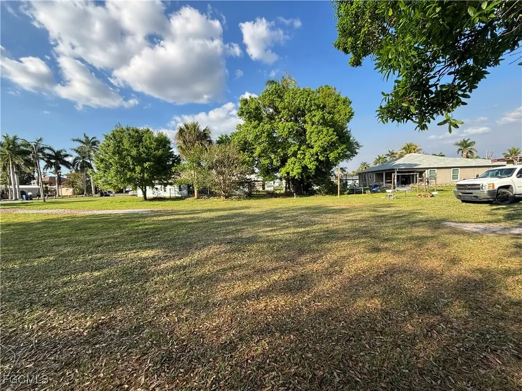 310 Georgia Avenue Fort Myers FL 33905