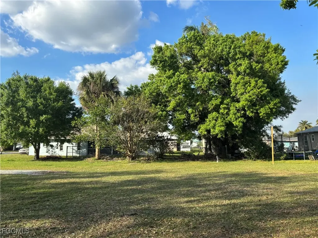 310 Georgia Avenue Fort Myers FL 33905