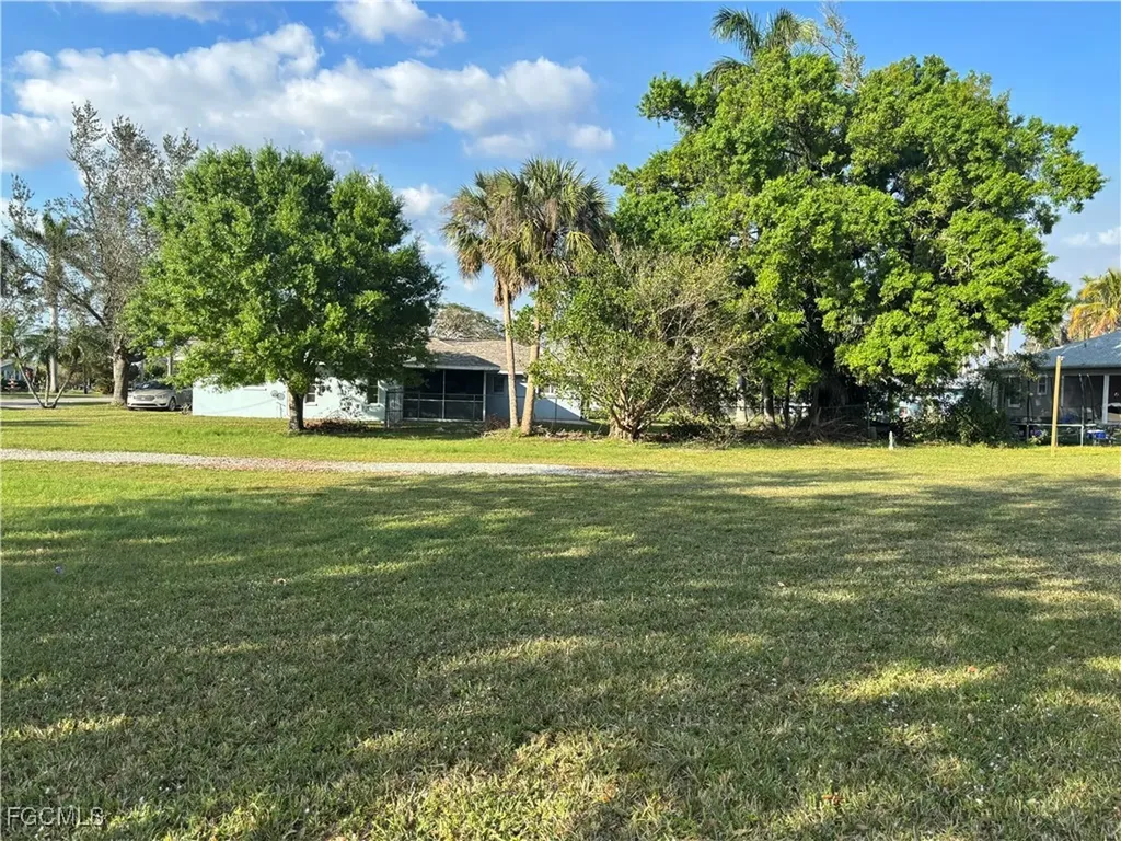 310 Georgia Avenue Fort Myers FL 33905