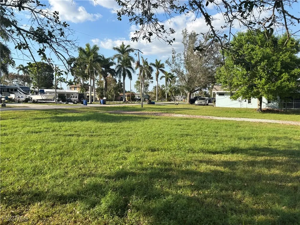 310 Georgia Avenue Fort Myers FL 33905