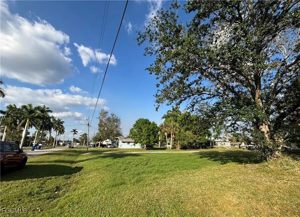 310 Georgia Avenue Fort Myers FL 33905