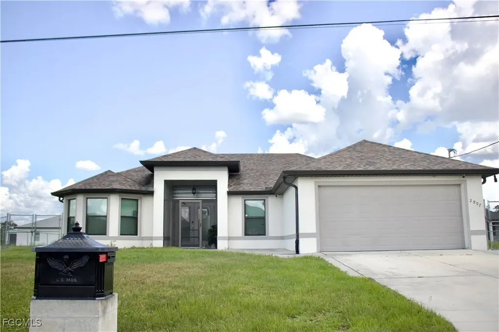 2907 Donald Avenue S Lehigh Acres FL 33976