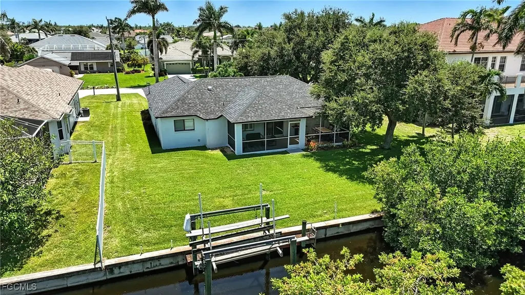 2314 SE 18th Avenue Cape Coral FL 33990