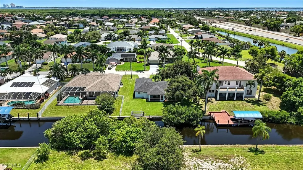 2314 SE 18th Avenue Cape Coral FL 33990