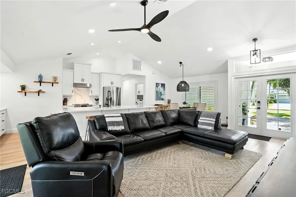 2314 SE 18th Avenue Cape Coral FL 33990