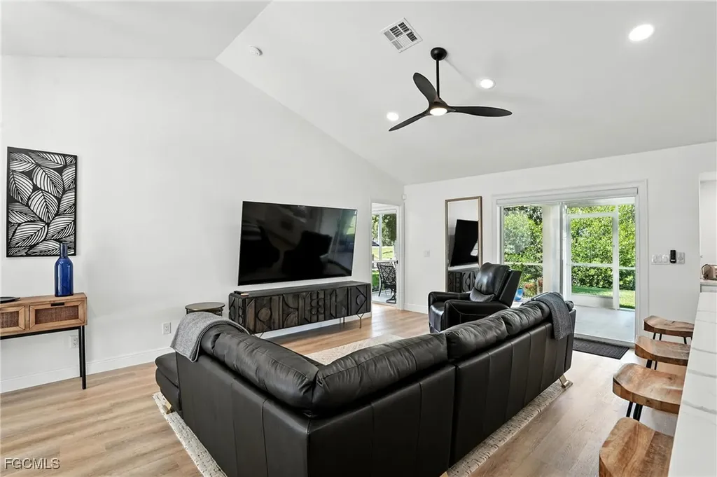 2314 SE 18th Avenue Cape Coral FL 33990