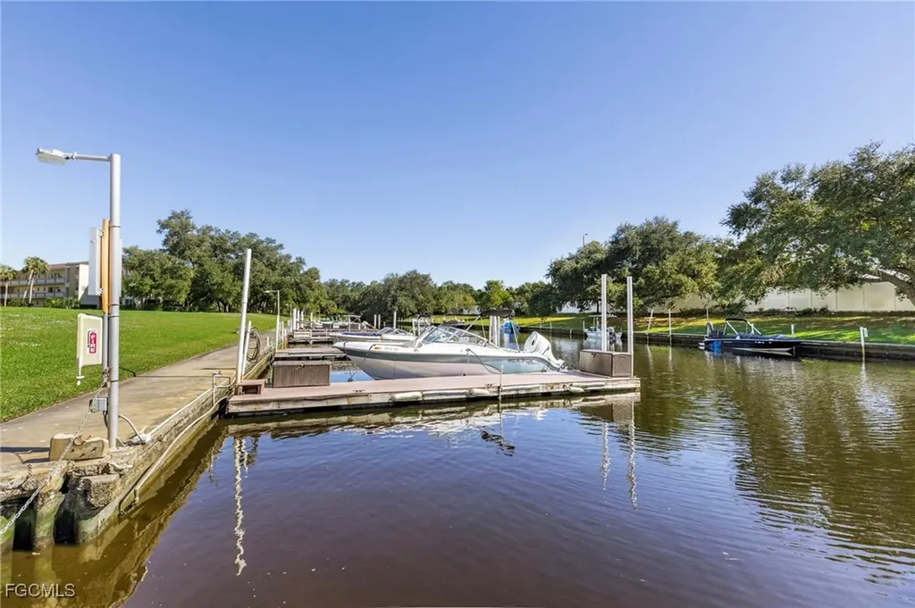 536 Pangola Drive North Fort Myers FL 33903