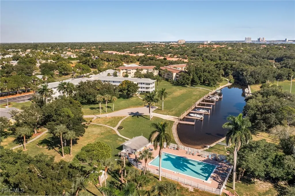 536 Pangola Drive North Fort Myers FL 33903