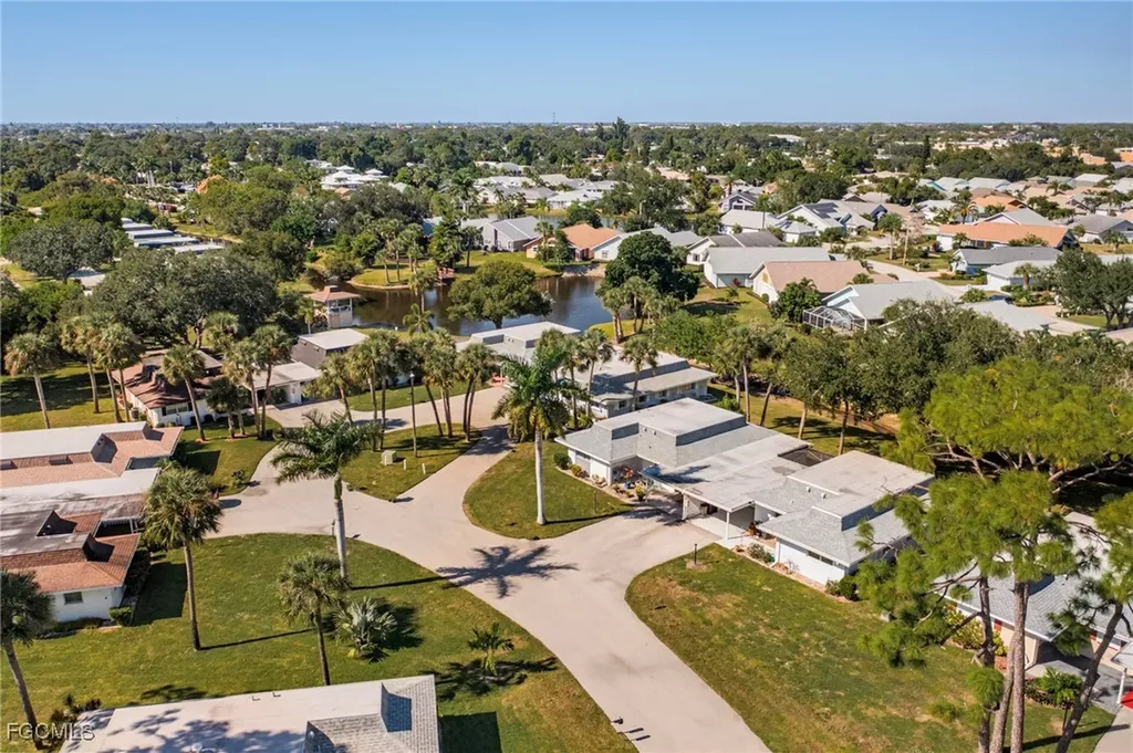 536 Pangola Drive North Fort Myers FL 33903