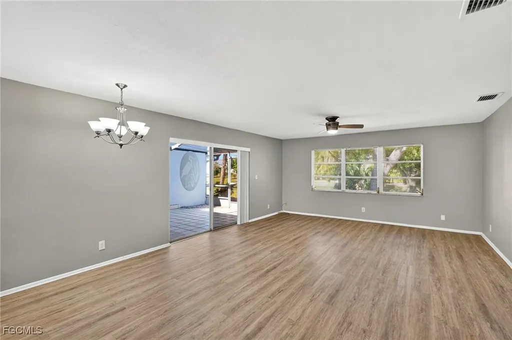 536 Pangola Drive North Fort Myers FL 33903