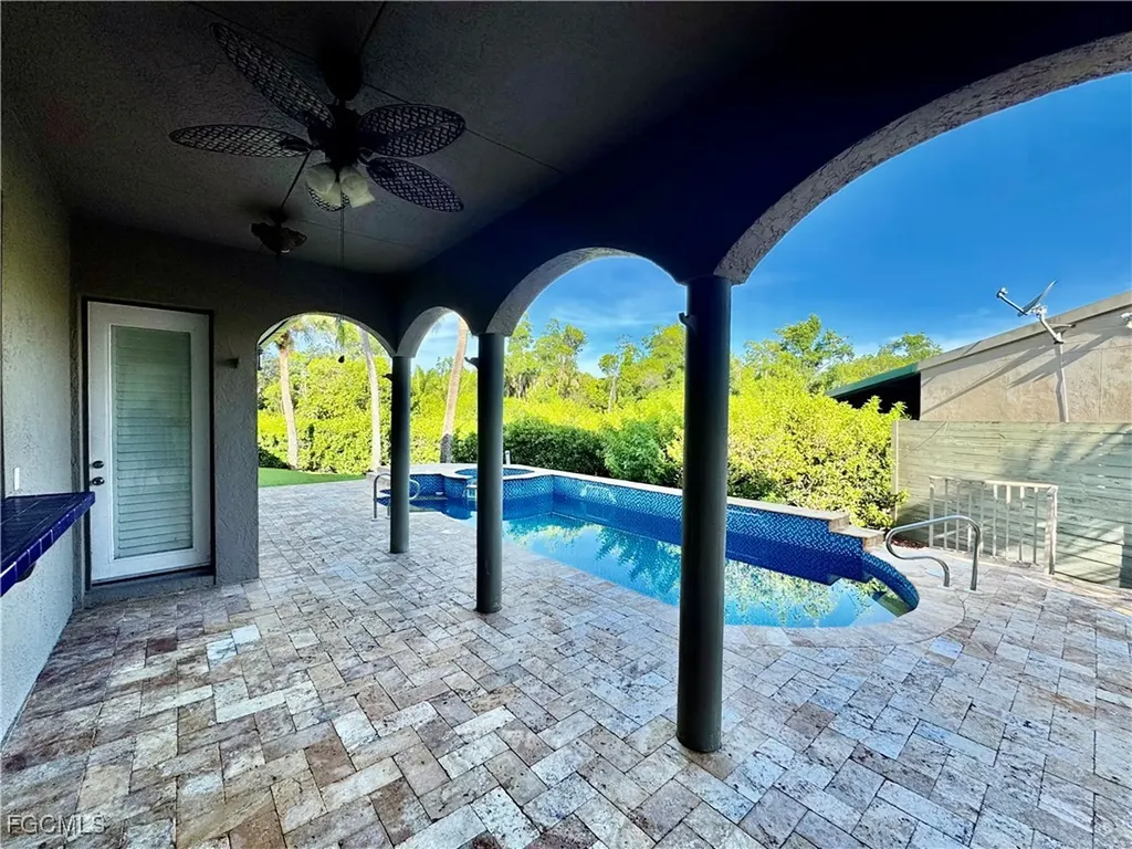 14370 Mcgregor Boulevard Fort Myers FL 33919