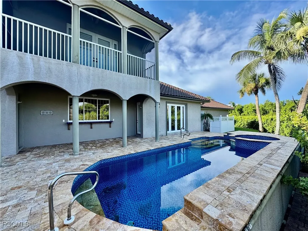 14370 Mcgregor Boulevard Fort Myers FL 33919