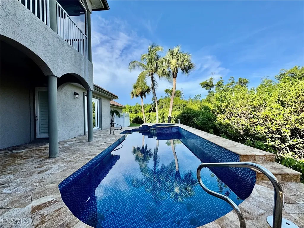 14370 Mcgregor Boulevard Fort Myers FL 33919