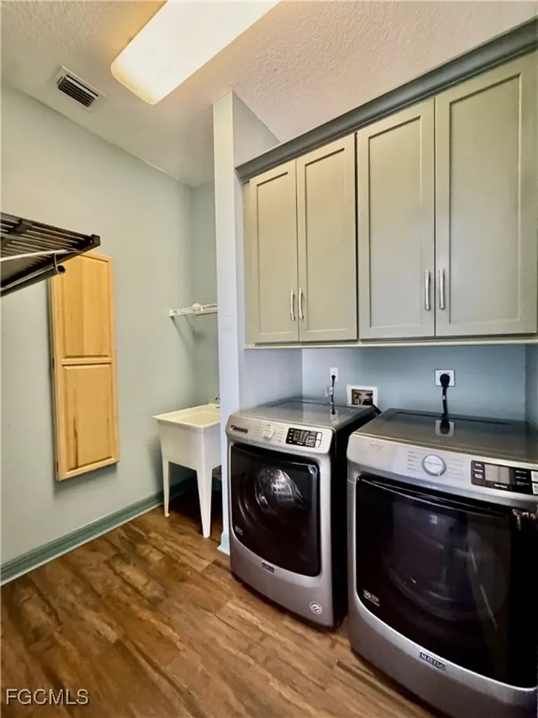 14370 Mcgregor Boulevard Fort Myers FL 33919