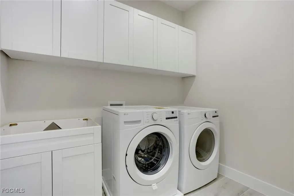 1020 NW 33rd Place Cape Coral FL 33993