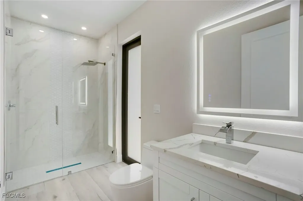 1020 NW 33rd Place Cape Coral FL 33993