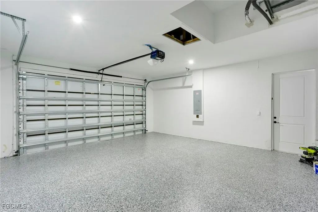 1020 NW 33rd Place Cape Coral FL 33993