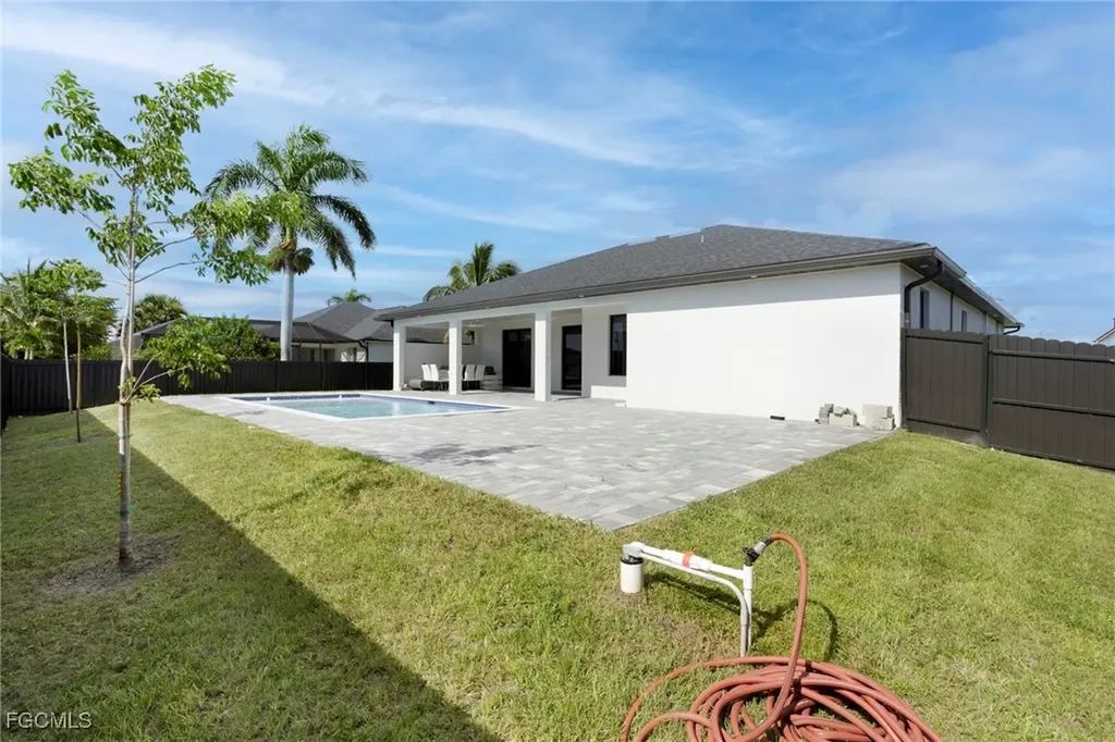 1020 NW 33rd Place Cape Coral FL 33993