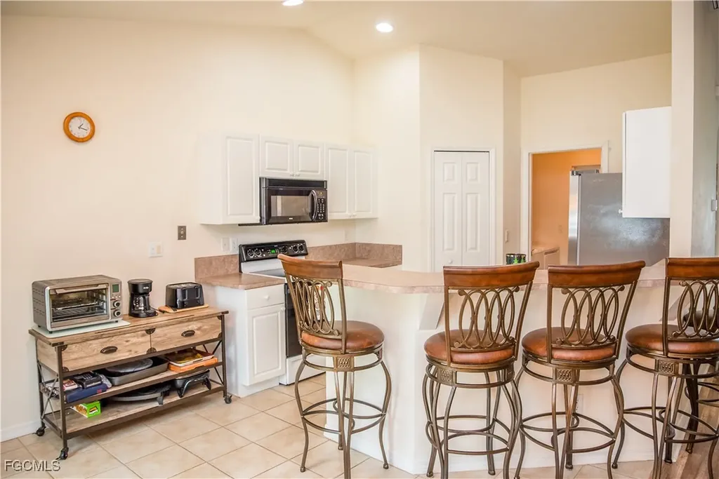 1319 SE 39th Terrace Cape Coral FL 33904